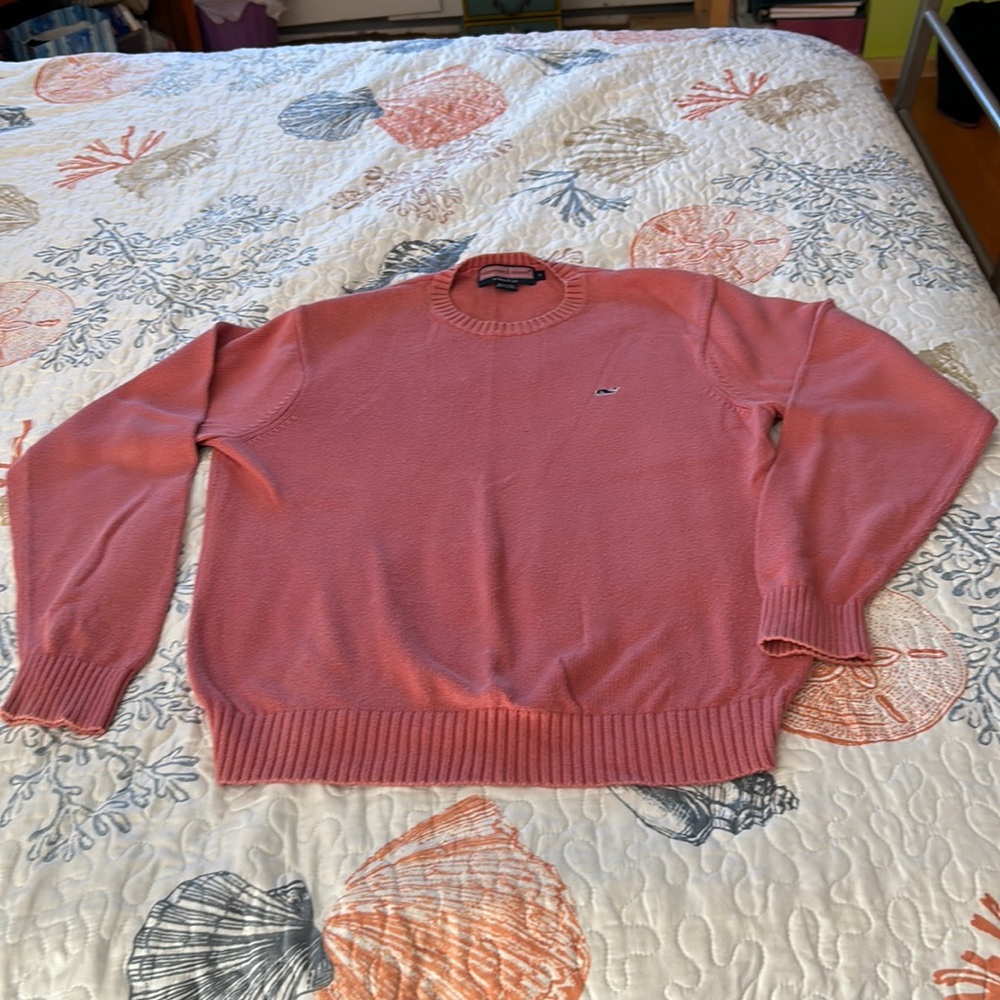 Vineyard Vines men’s sweater. Small. Dark pink